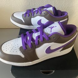 New Nike Air Jordan 1 Low Youth 5.5 $75