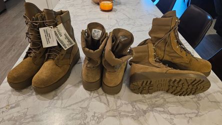 NEW WITHOUT BOX U.S. Army Hot Weather Combat Boots Coyote 10.5R Vibram 798 Rocky style $79 OBO