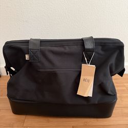 Beis Weekender duffel bag