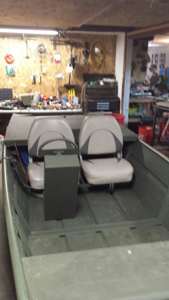Alumicraft 12ft jet jon boat for Sale in Silver Creek, WA OfferUp