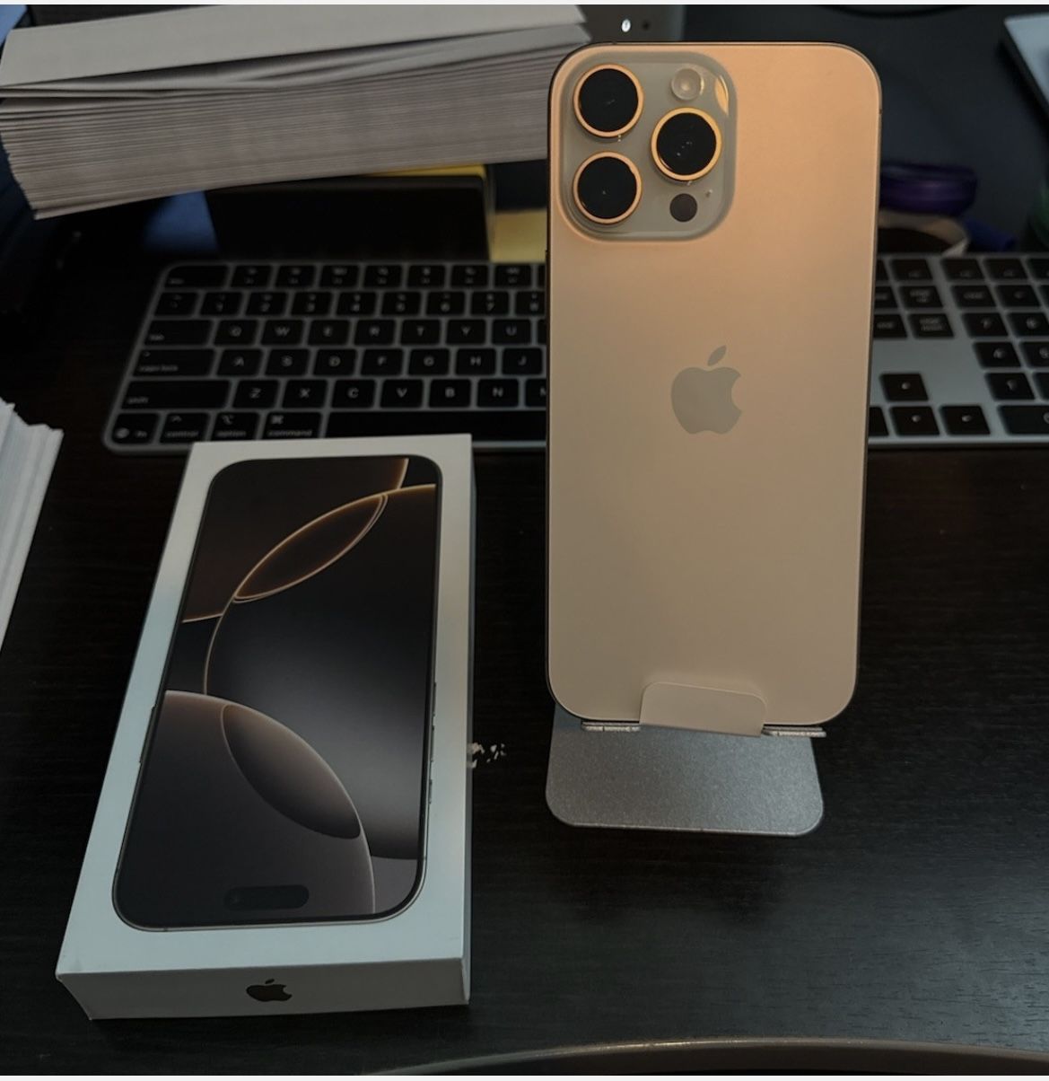 iPhone 16 Pro Silver