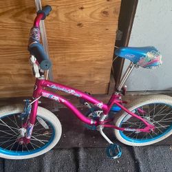 Girls Bike With Training Wheels