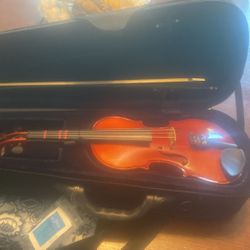 Child’s Violin And Case 1/2 Size 150