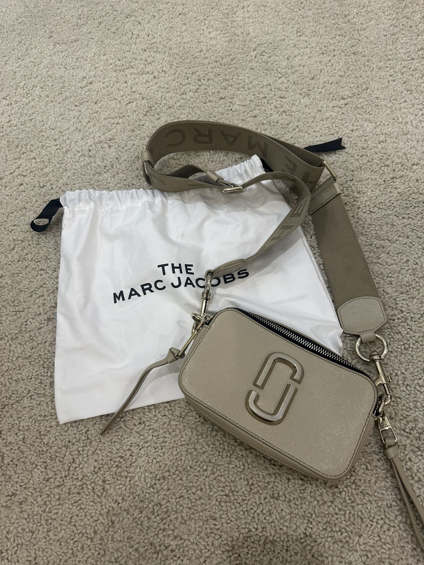 Marc Jacobs “The Snapshot DTM” Crossbody Bag