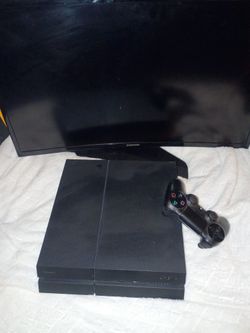 Ps4 With A Samsung Curved Monitor And Wireless Controller 