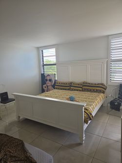 Coastal bed king size.