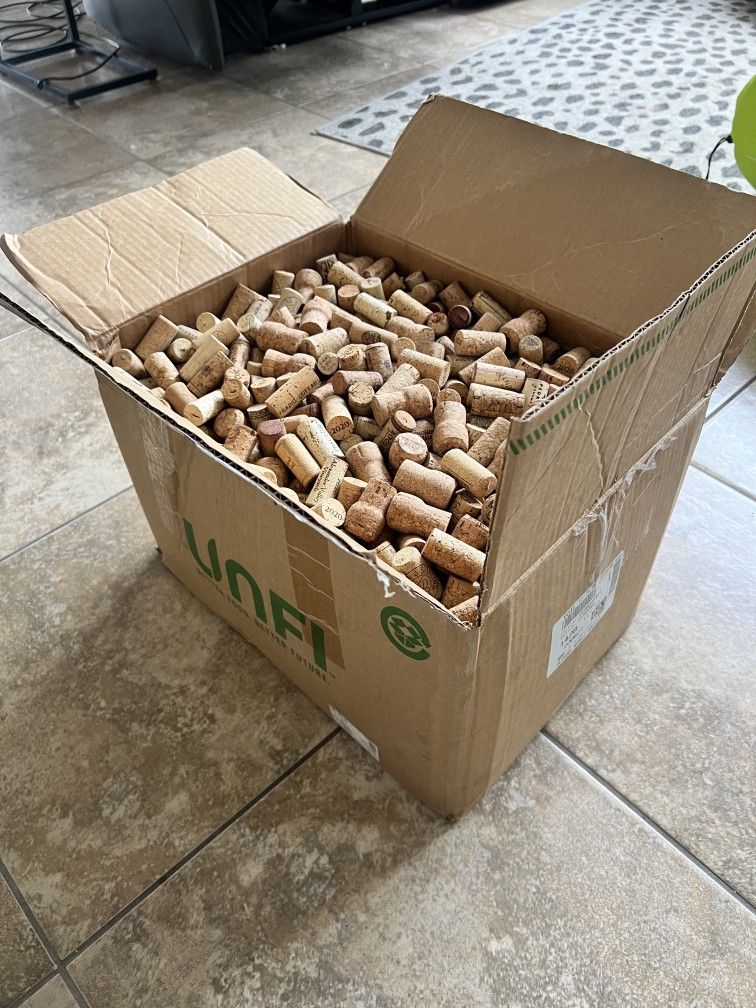 Wine Corks - 10,000+