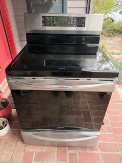 Frigidaire Gallery Induction Range Stainless Steel