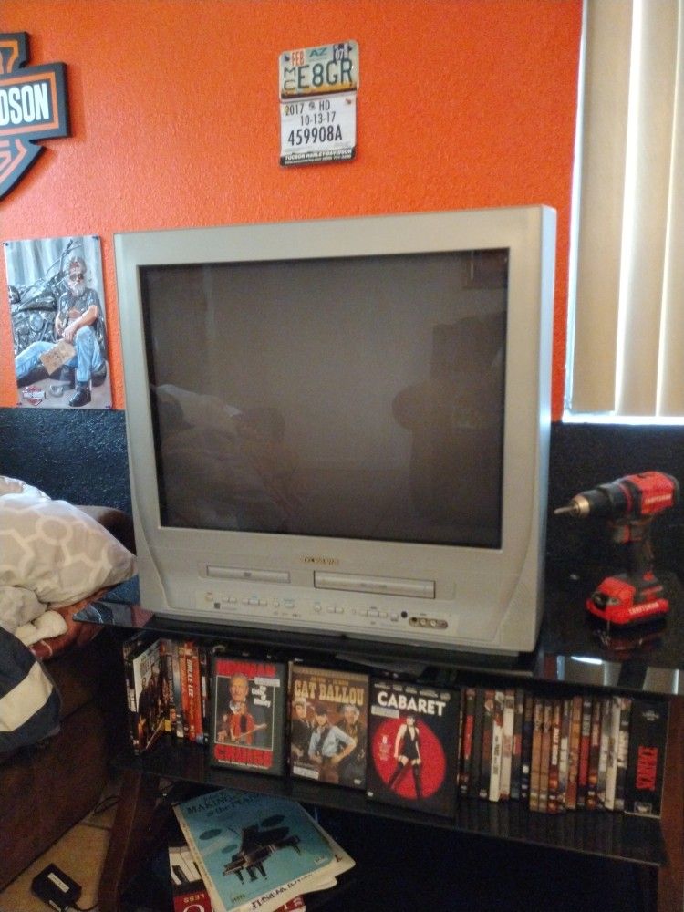 Sylvania TV/DVD/VHS Combo
