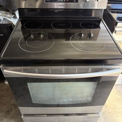 Stainless Steel Glasstop Electric Stove w/Convection Oven