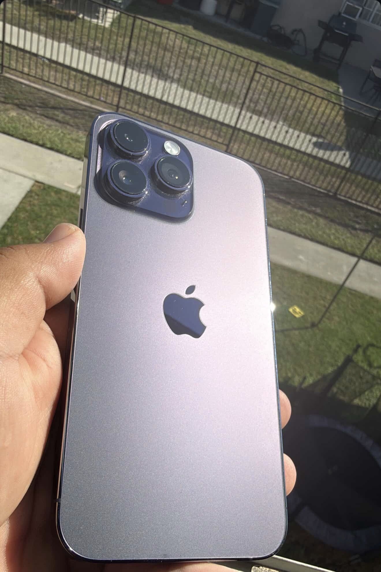iPhone 14 Pro Max Purple