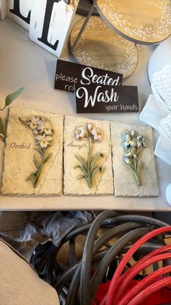 3 Picture Porcelain Set