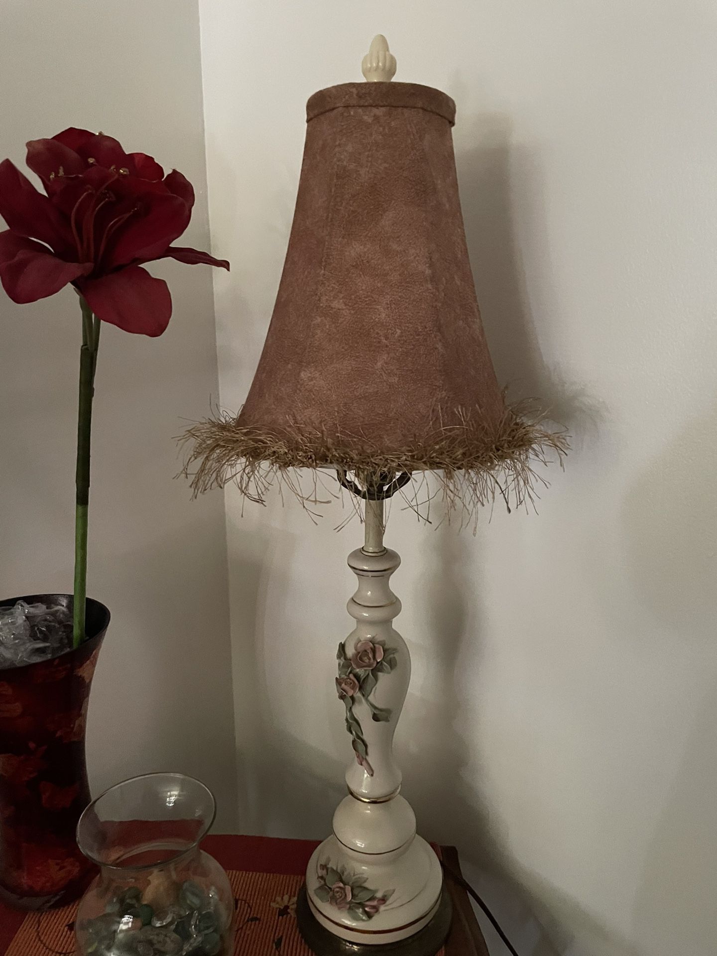 A Pair Of Lamps With Embossed Roses (Vintage)