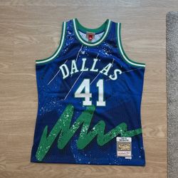 Size Large - Mitchell And Ness Authentic Vintage Swingman Jersey NBA Basketball Dallas Mavericks Dirk Nowitzki New Era Sports