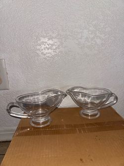Gravy bowls