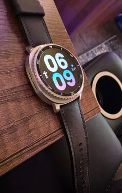 Watch 8 Classic