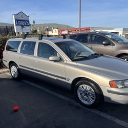 2004 Volvo v70