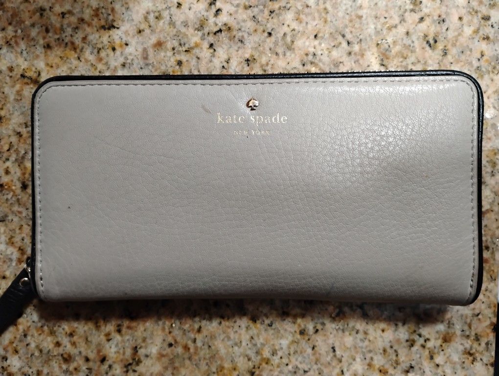 Kate Spade Zip Around Wallet 
