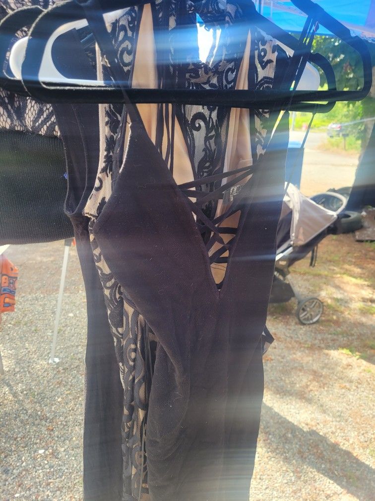 Womens Clothes (Small)