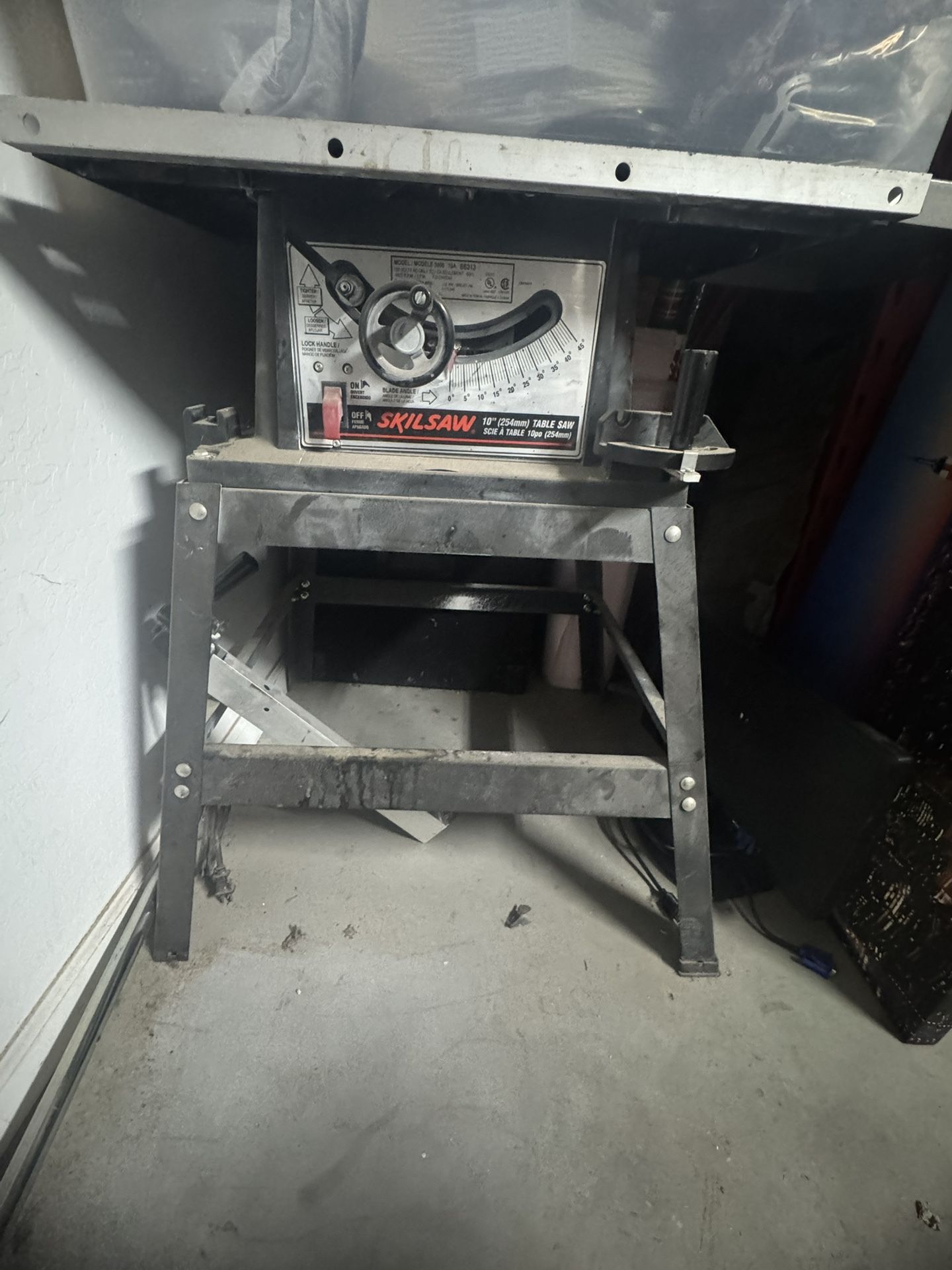 Skilsaw 10” Table Saw