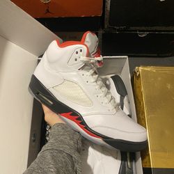 2020 Jordan Fire Red 5s size 12 VNDS