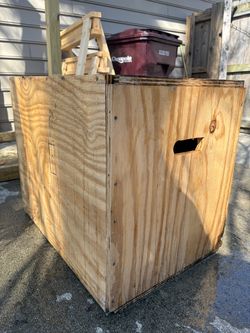 Outdoor wood workout equipment