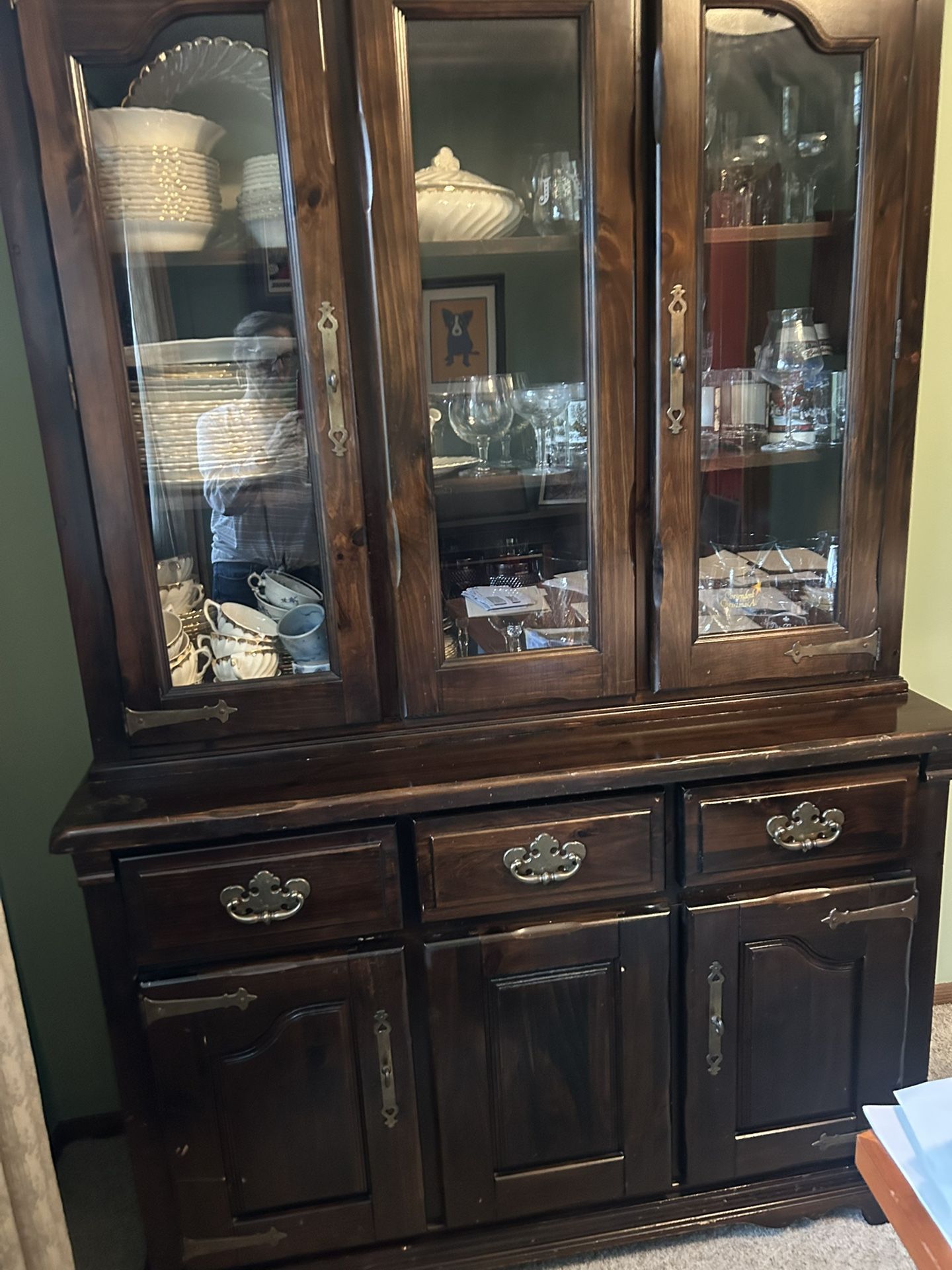 Free Beautiful Antique Cabinet