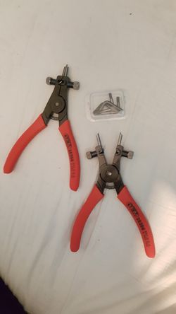 Pliers