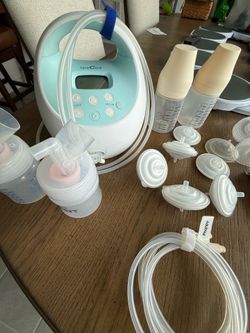 Spectra S1 breast pump with supplies