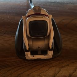 Cozmo Robot