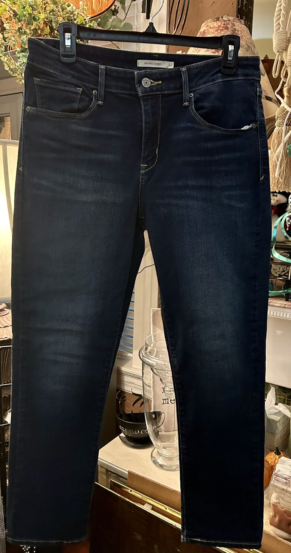 Ladies Size 12 Stretch Levi’s 