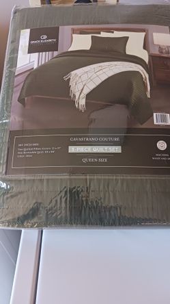 QUEEN COMFORTER