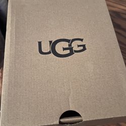 Girl Boots (UGG)