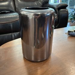 Apple Mac Pro Xeon E5 1TB