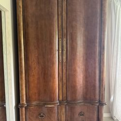 Armoire Cabinet 