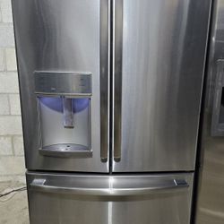 French Door Refrigerator GE 