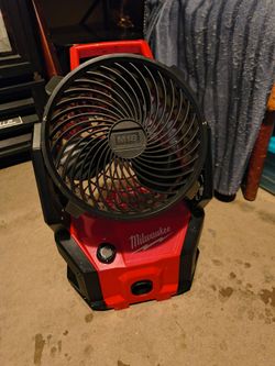 Milwaukee M18 Cordless Job Site Fan