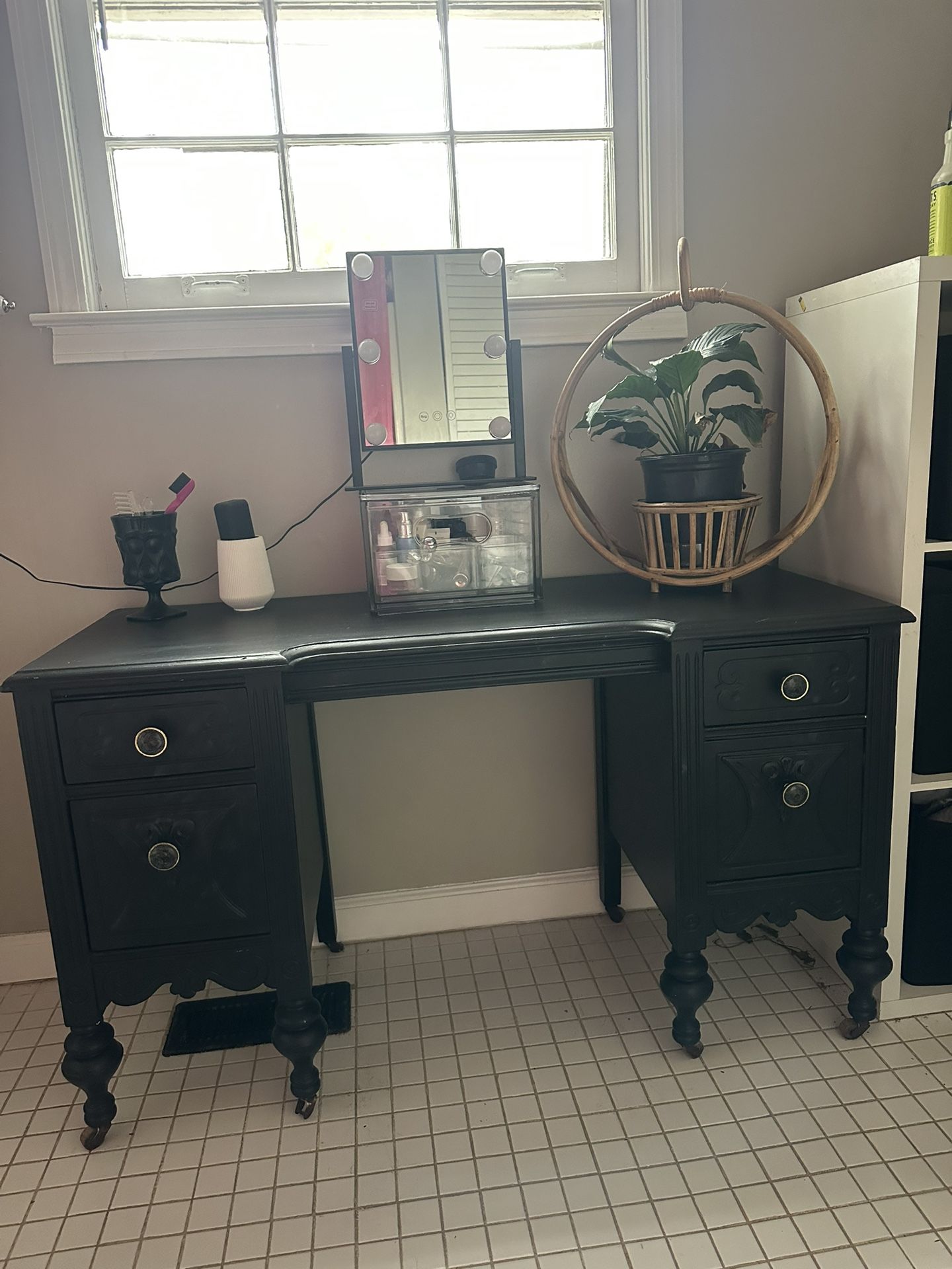 Black Vintage Vanity