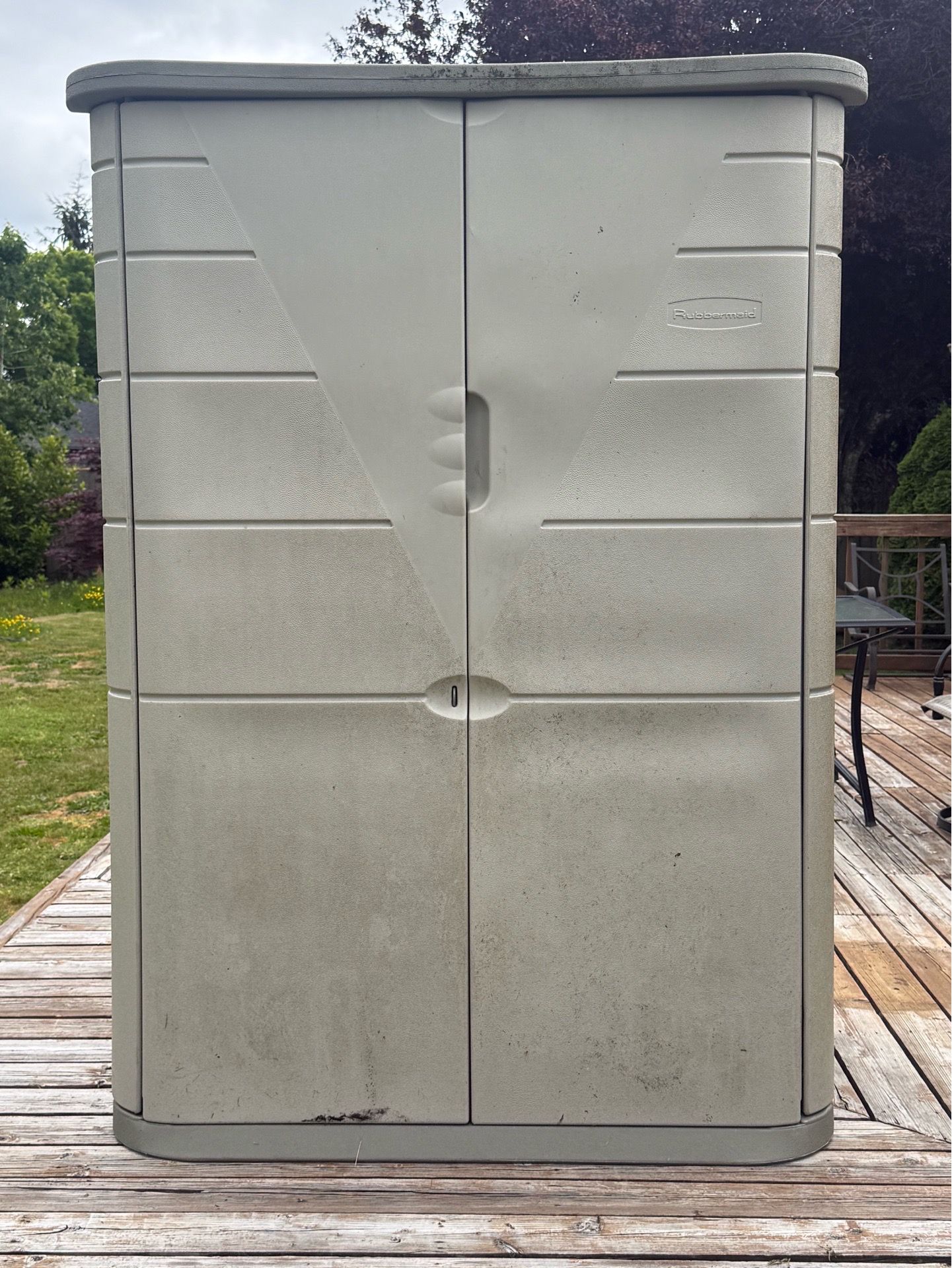 Rubbermaid 52 cu. ft shed