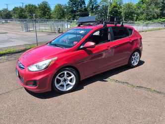 2012 hyundai accent hatchback