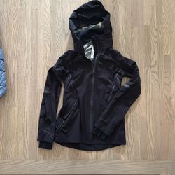 Women's Lululemon Rain Jacket
