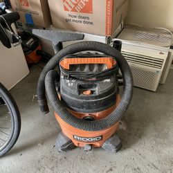 Used Ridgit Vacuum 14 Gallons Wet/Dry