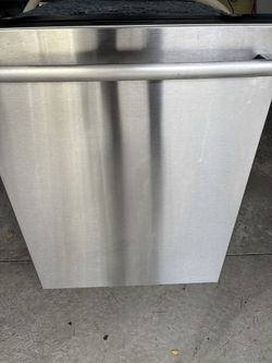 Bosch 800 Series Stainless Steel Dishwasher – 3rd Rack