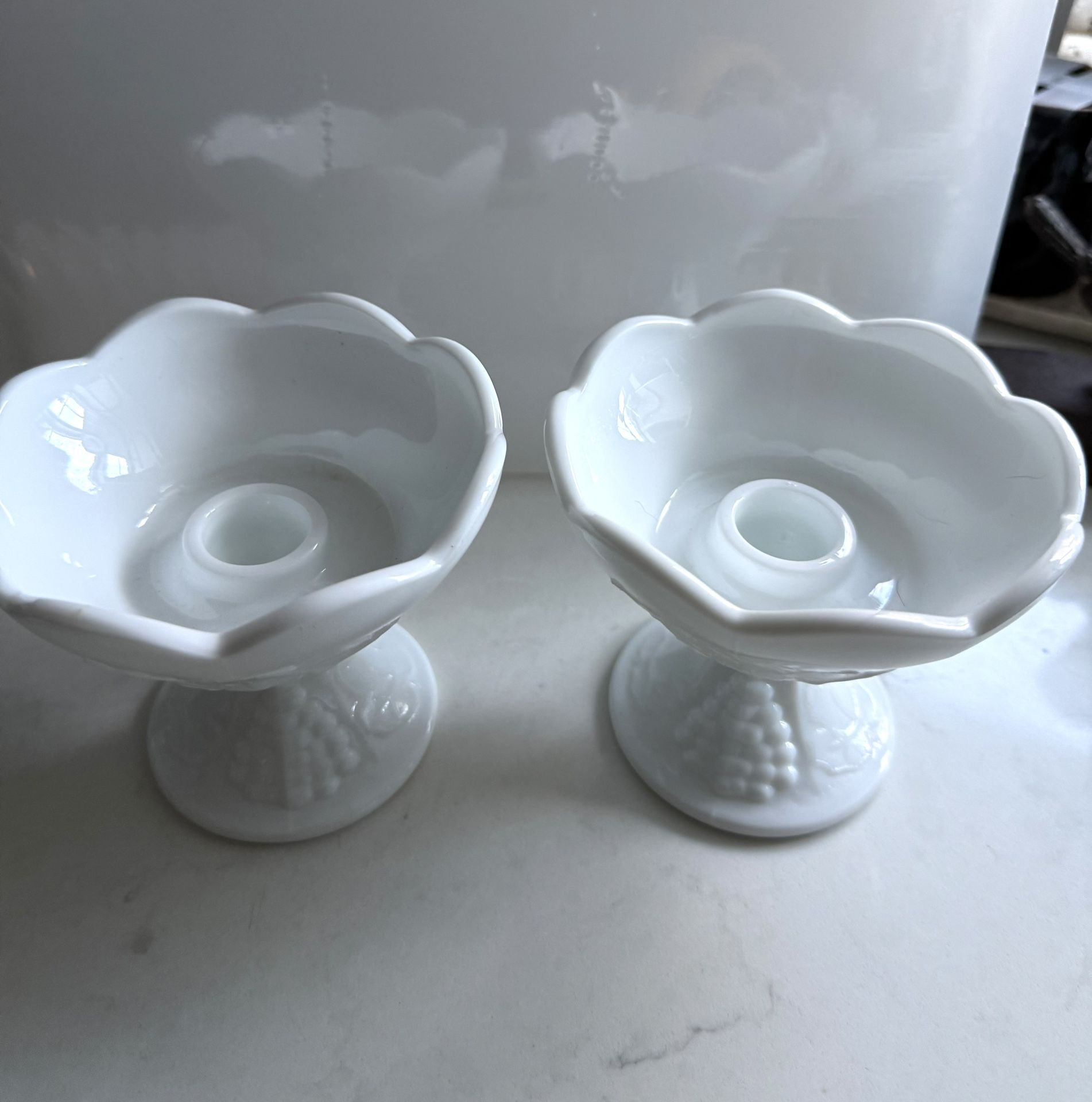 Wonderful Vintage Pair Set of 2 Indiana Colony Harvest Grape Milk Glass Candle Holders