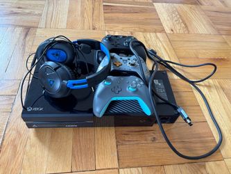 Xbox One Console Bundle with Controllers and Headset