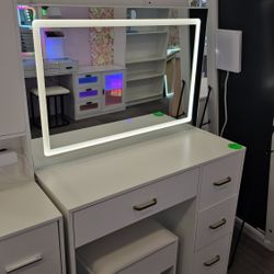 Vanity Makeup Table With Mirror Light And Stool 