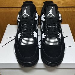 Jordan 4 Retro White Thunder 