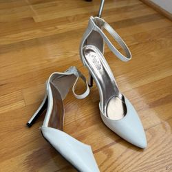White Heel 