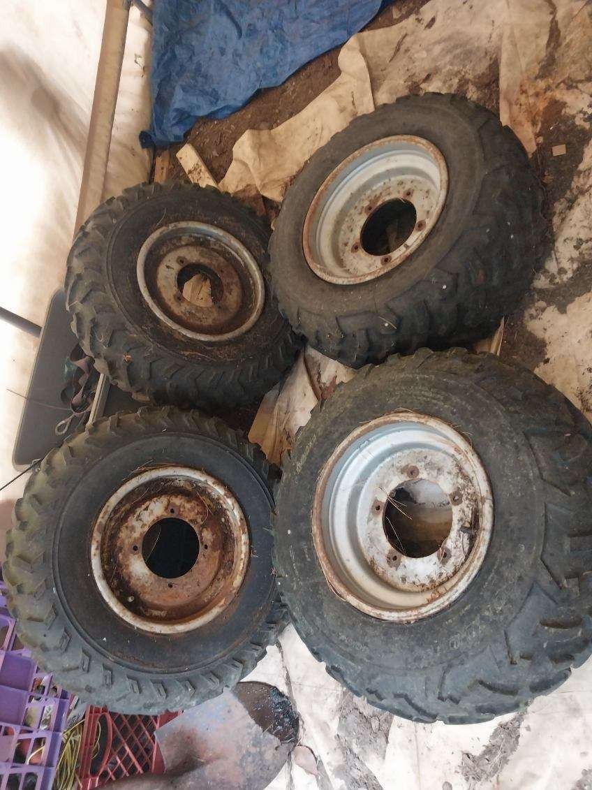 Suzuki King Quad 4 Wheeler 4x4