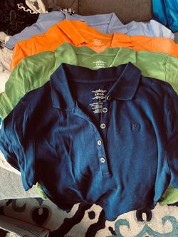 4 medium ladies IZOD polos